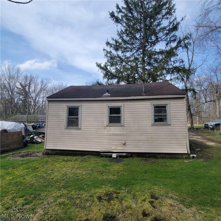 5820 Ash Street, Chippewa Lake, OH - Photo 4