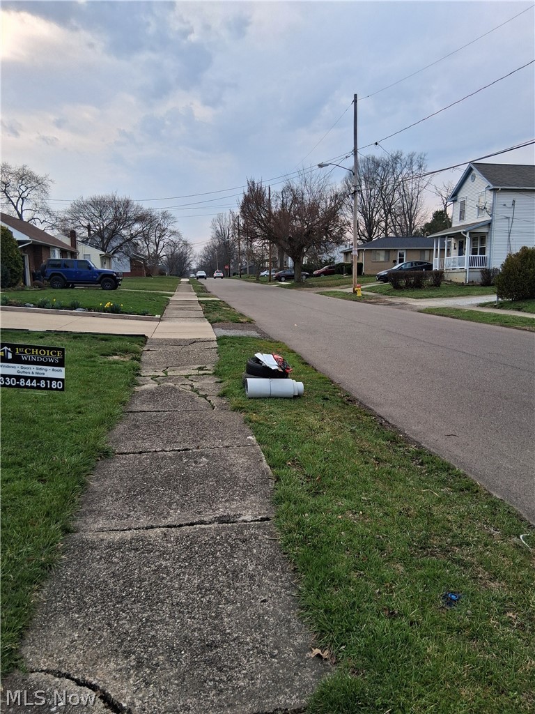 944 Donald Avenue, Akron, OH - Photo 2