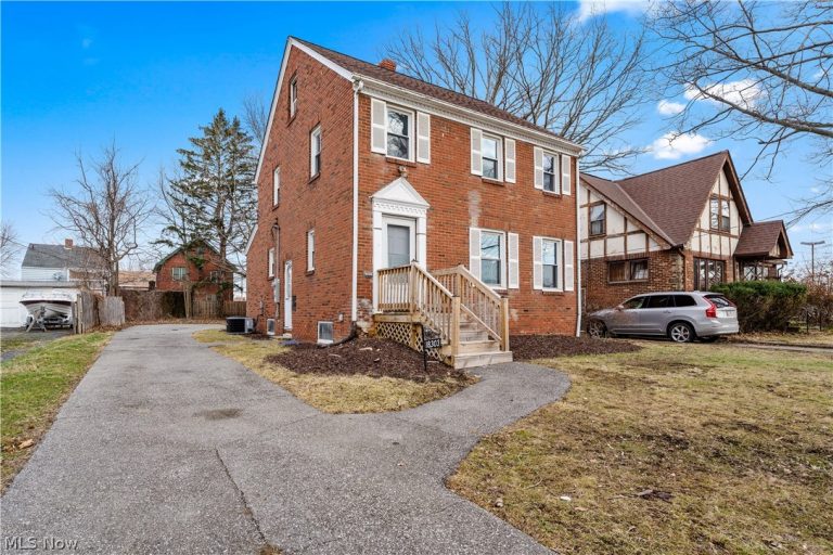 18303 Canterbury Road, Cleveland, OH, 44119