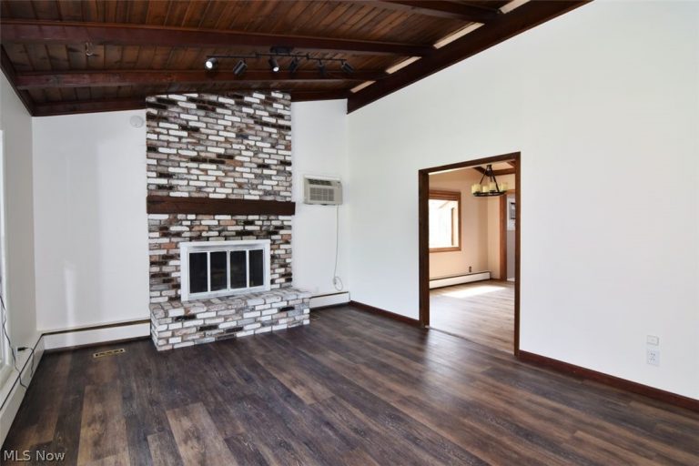 381 Hickory Hill Road, Chagrin Falls, OH - Photo 5