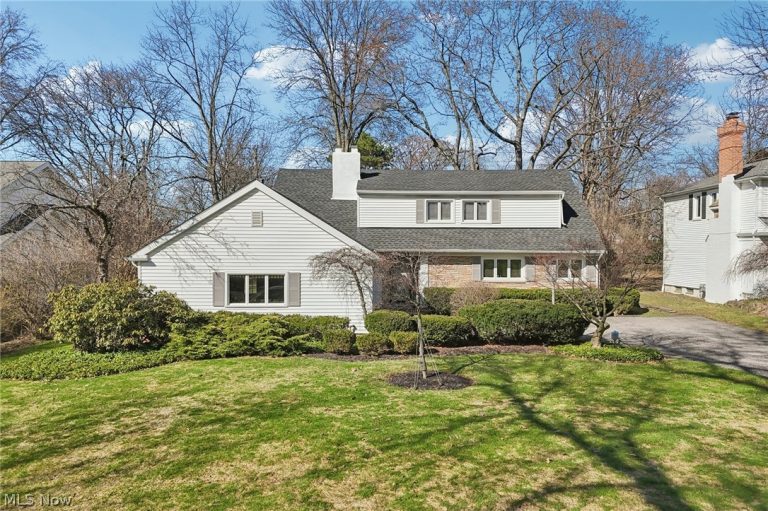 22733 Woodland Road, Shaker Heights, OH - Photo 2