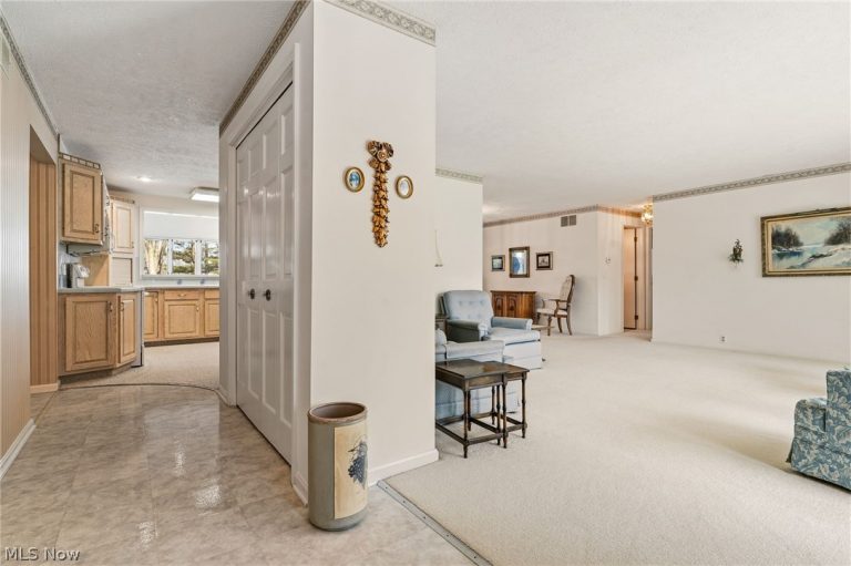 1520 Greenbriar Drive, Ashland, OH - Photo 8