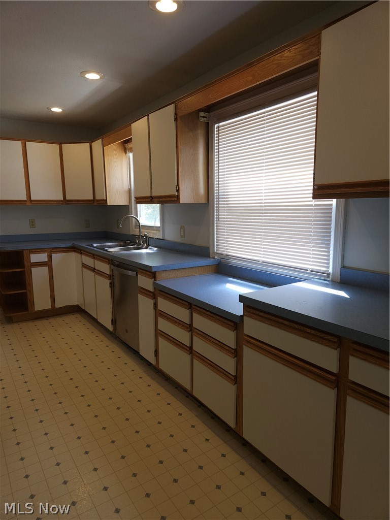 236 Tyler Avenue, Cuyahoga Falls, OH - Photo 6