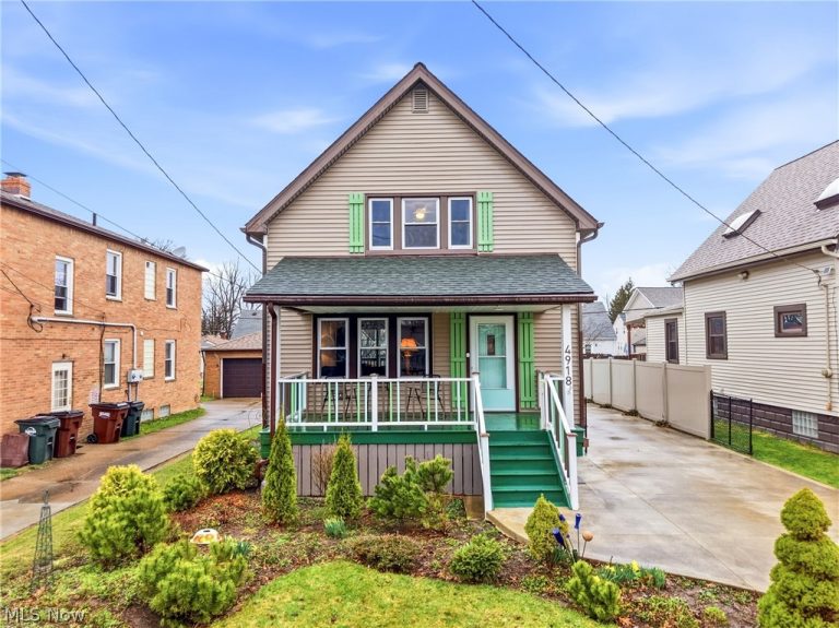 4918 Yorkshire Avenue, Parma, OH, 44134