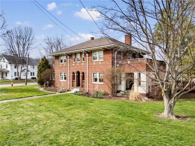 1015 Portage Street, North Canton, OH - Photo 2