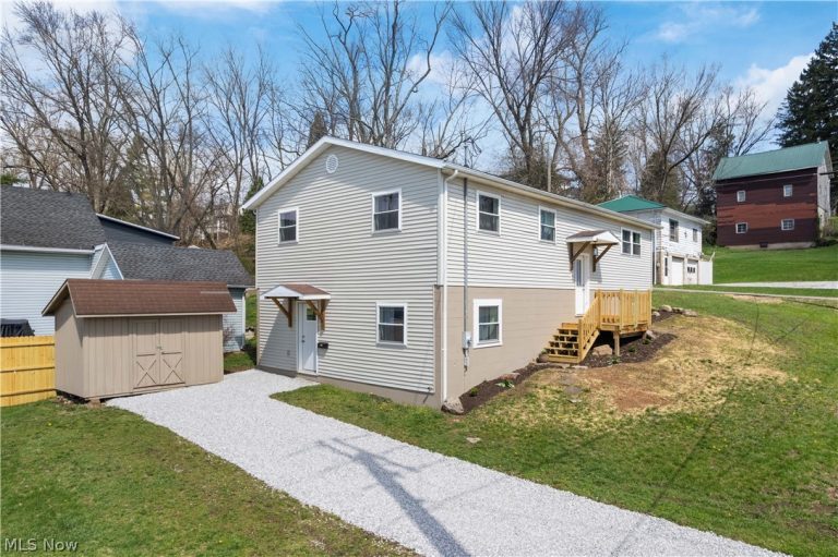 142 Smith Street, Millersburg, OH - Photo 2