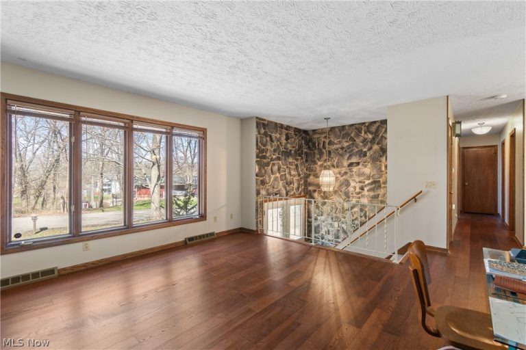 3586 Leafland Street, Uniontown, OH - Photo 6
