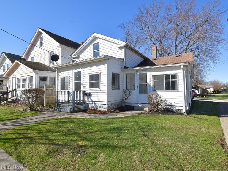 493 Elm Street, Painesville, OH - Photo 2