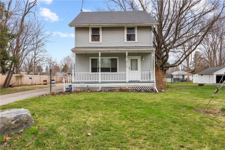 255 42nd Street, Lorain, OH, 44052