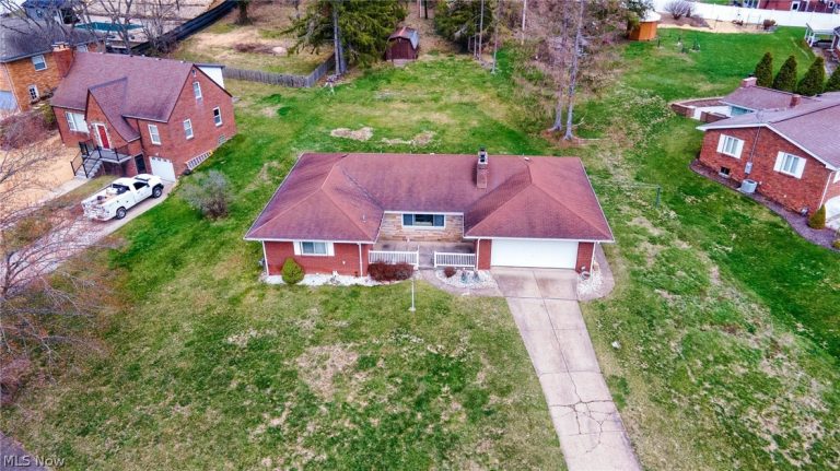 132 Bryden Road, Steubenville, OH - Photo 4