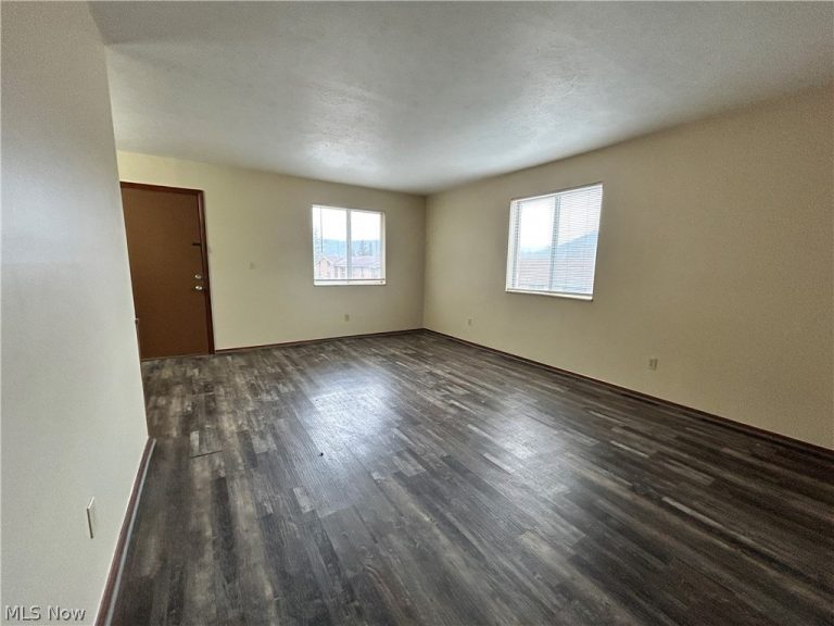 200 West 36th Street #32, Shadyside, OH - Photo 3