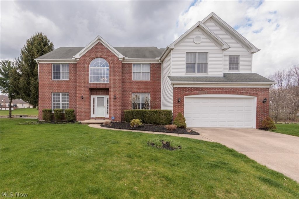17918 Princeton Circle, Strongsville, OH