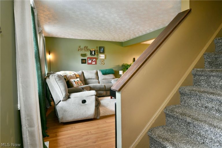 353 Stahl Avenue, Cortland, OH - Photo 5