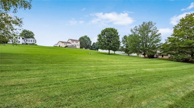 6730 Dillon Hills Drive, Nashport, OH - Photo 3