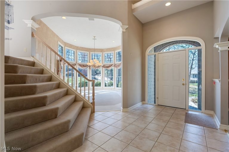 5412 Downingsgate Circle, Canton, OH - Photo 2