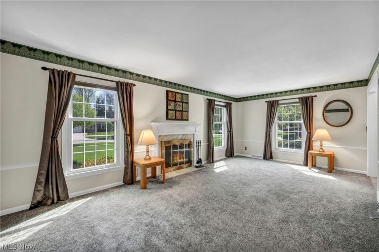 23066 Stoneybrook Drive, North Olmsted, OH - Photo 5