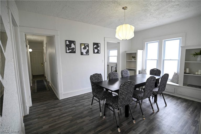 1856 Lampson Road #DW, Cleveland, OH - Photo 8