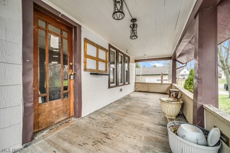 604 Walton Street, Ravenna, OH - Photo 3