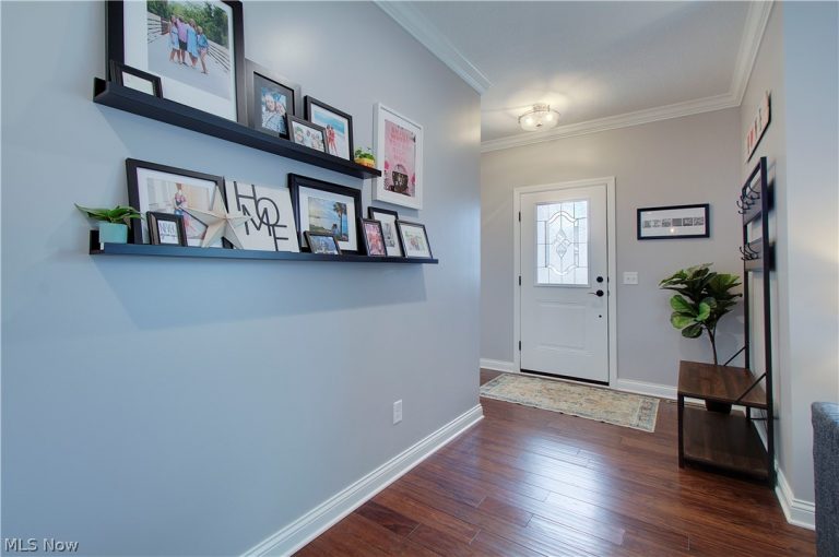 2594 Carlton Street, North Canton, OH - Photo 4