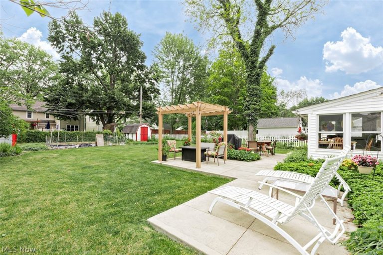 8279 Westmoor Road, Mentor, OH - Photo 5