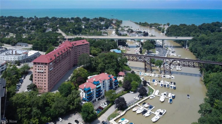 19000 Lake Road #2315, Rocky River, OH, 44116