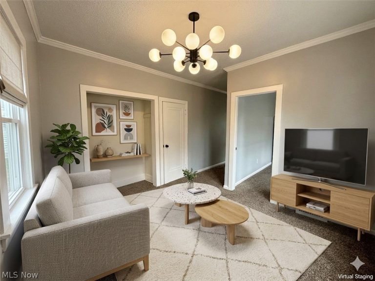 810 Thayer Street, Akron, OH - Photo 2