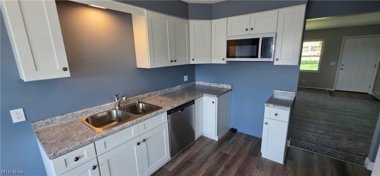 1640-1642 Cedarcrest Avenue, Massillon, OH - Photo 8