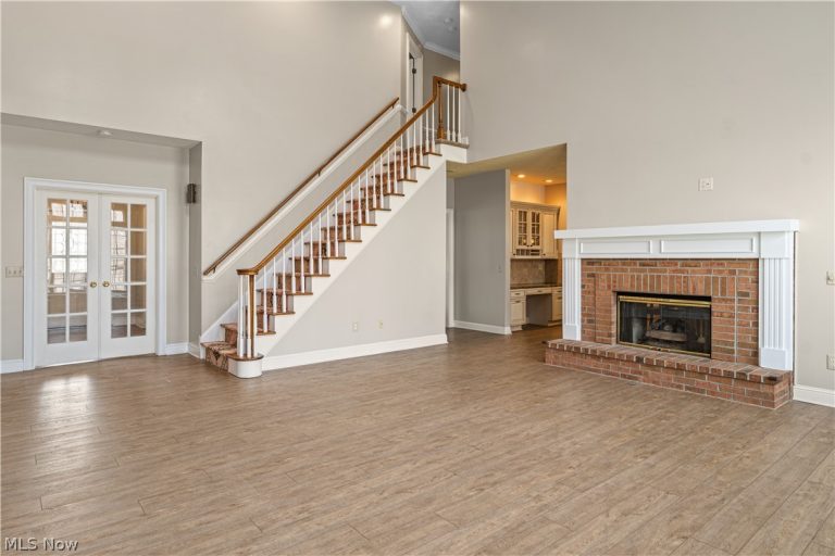 1215 Greenmont Circle, Vienna, WV - Photo 6