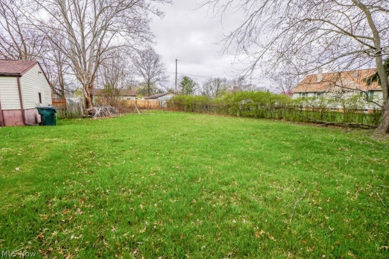 000 Meadowbrook Avenue, Alliance, OH - Photo 4