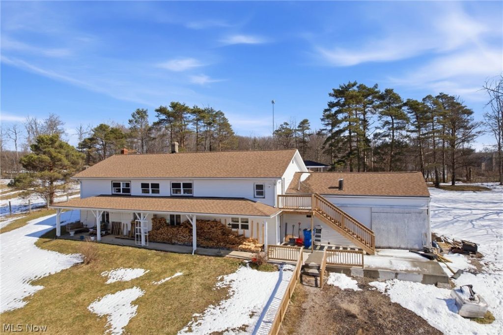 11361 Clay Street, Huntsburg, OH