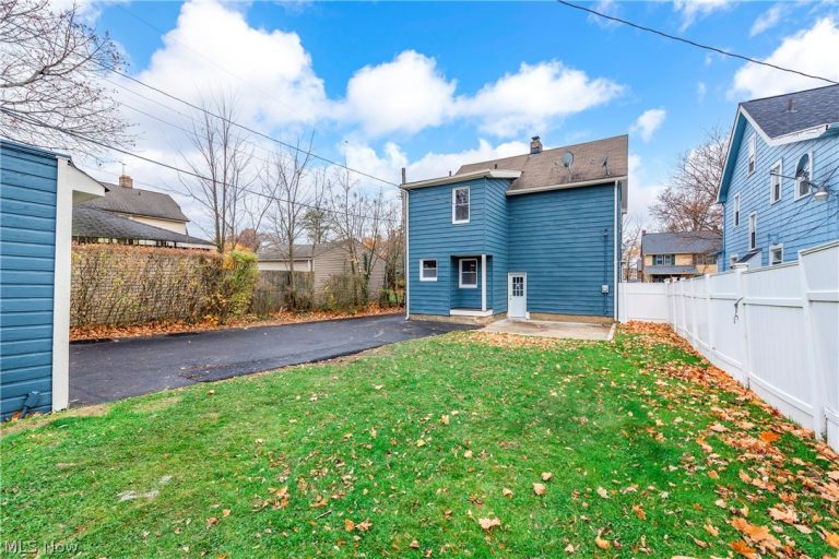 2127 Marlindale Road, Cleveland Heights, OH - Photo 6