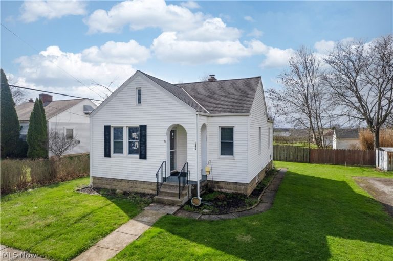 356 Avery Avenue, Bedford, OH - Photo 2