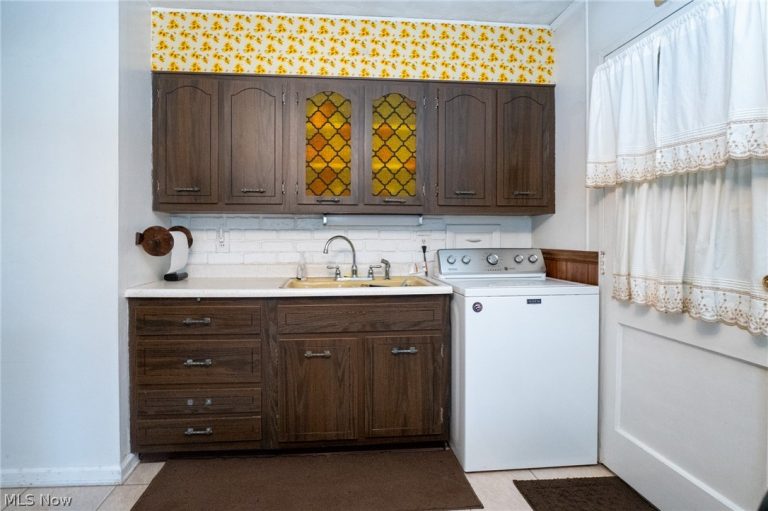 109 Greentree Lane, Weirton, WV - Photo 6