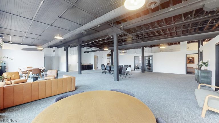 2111 Center Street, Cleveland, OH - Photo 6