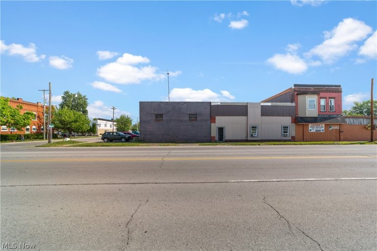 1888 28th Street, Lorain, OH, 44055