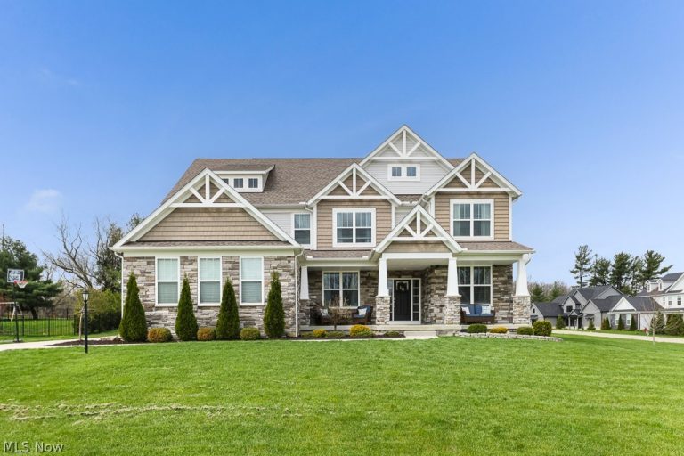 1316 Skyland Falls Boulevard, Hinckley, OH - Photo 2