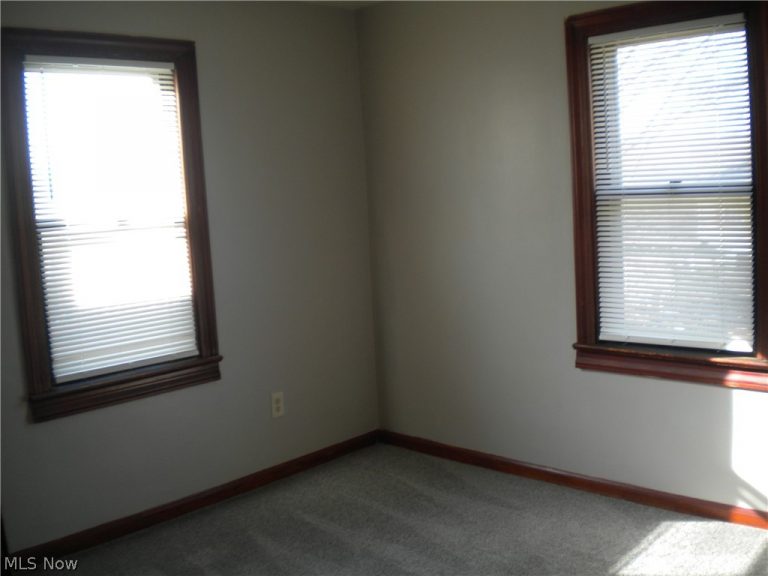 332 Lincoln Avenue, Barberton, OH - Photo 6