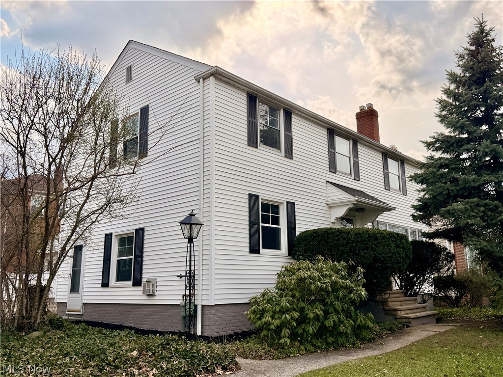 3954 Meadowbrook Boulevard, University Heights, OH