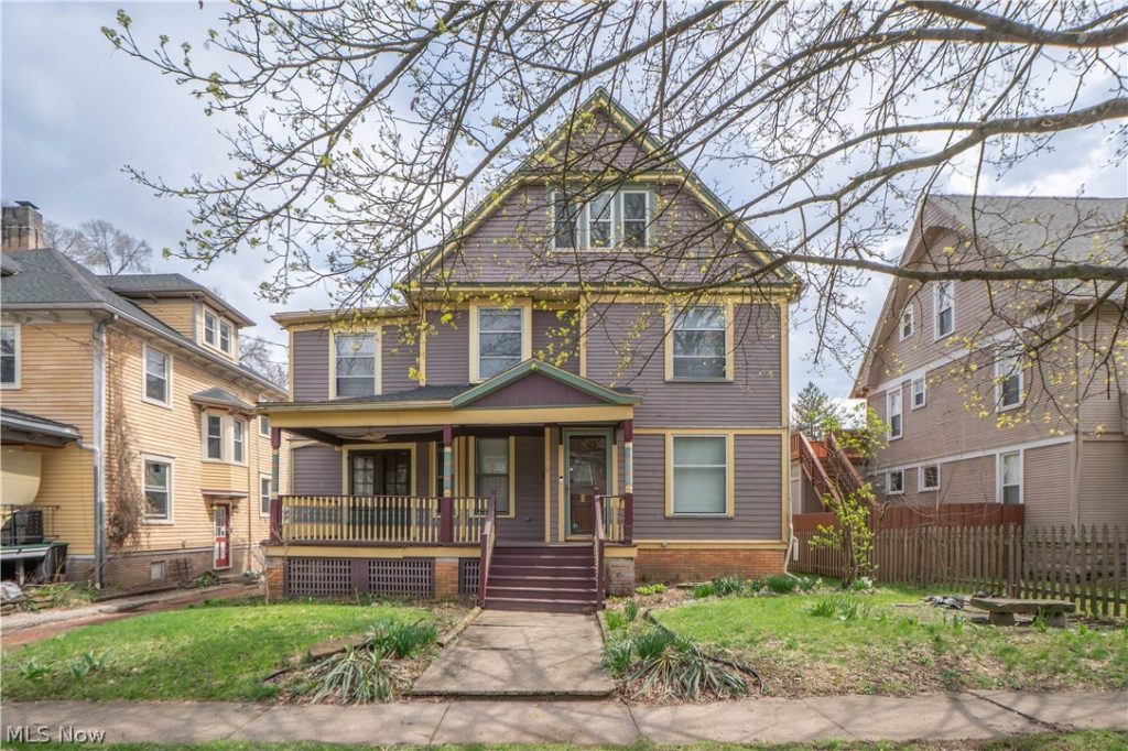 79 Beck Avenue, Akron, OH