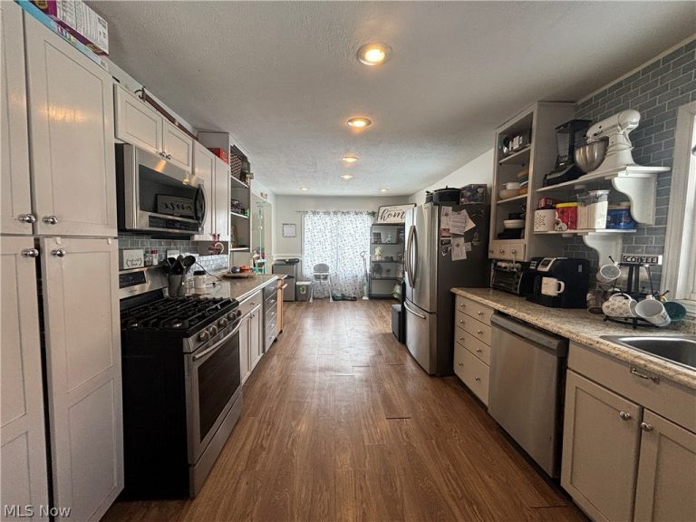 171 Leslie Street, Geneva, OH - Photo 5