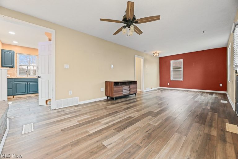 1865 9th Street, Akron, OH - Photo 8