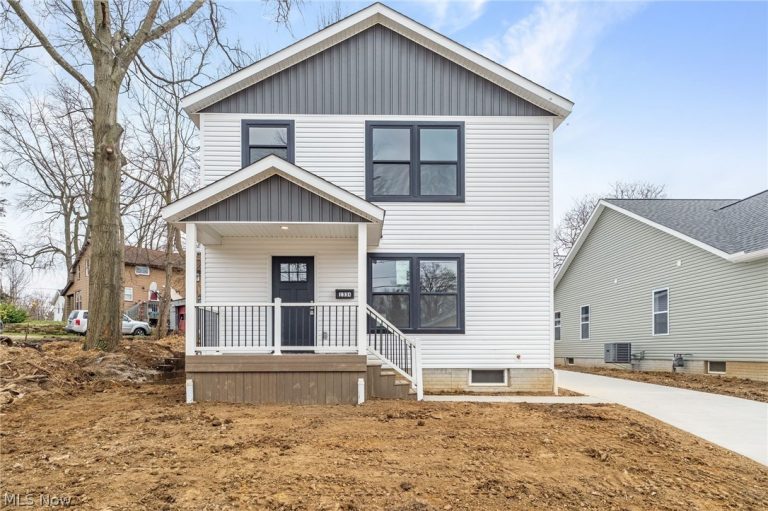 1334 Hazelwood Ave, Akron, OH - Photo 2