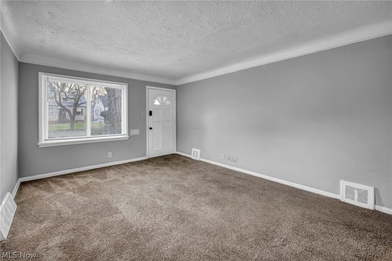 4310 162nd Street, Cleveland, OH - Photo 5