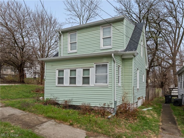 529 Bina Avenue, Akron, OH - Photo 2