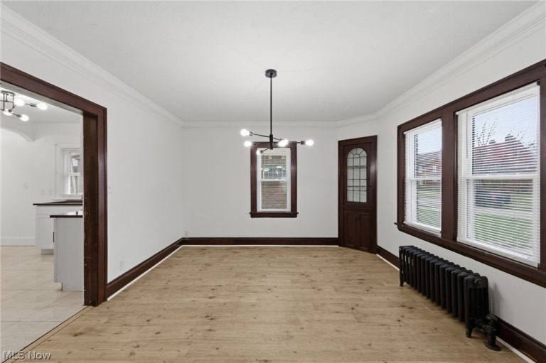 3009 Becket Road, Cleveland, OH - Photo 8