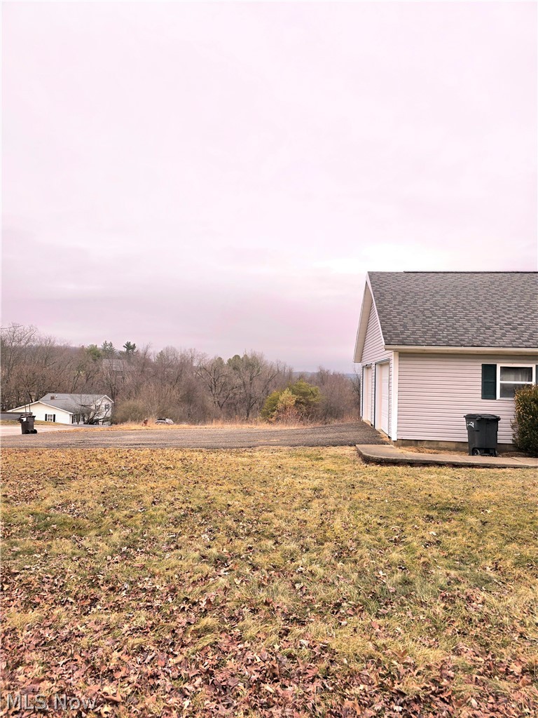 141 Meadowpark Drive, Cambridge, OH - Photo 4