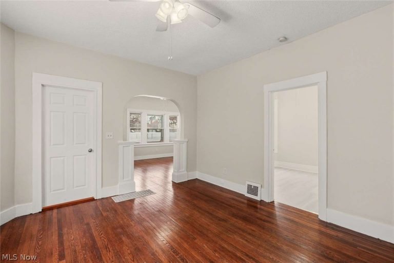 1714 Castle Avenue, Cleveland, OH - Photo 4