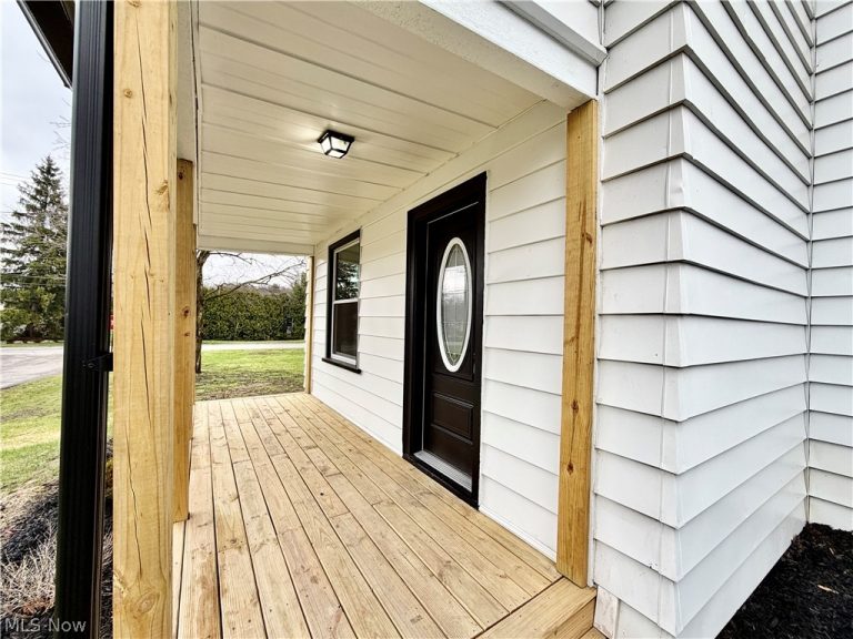 559 Jackson Street, Hubbard, OH - Photo 3