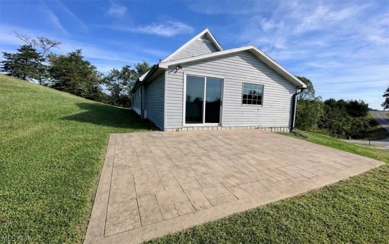 1556 Mcgill Road, Vincent, OH - Photo 4