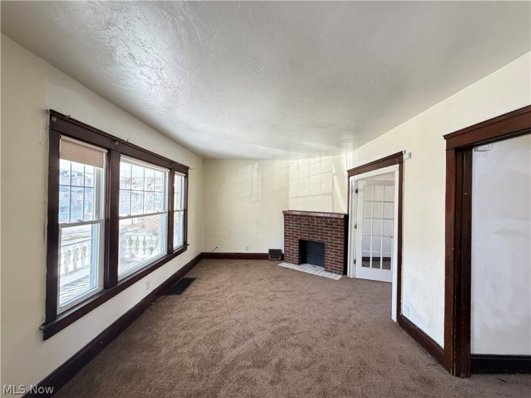 9711 Parmelee Avenue, Cleveland, OH - Photo 2